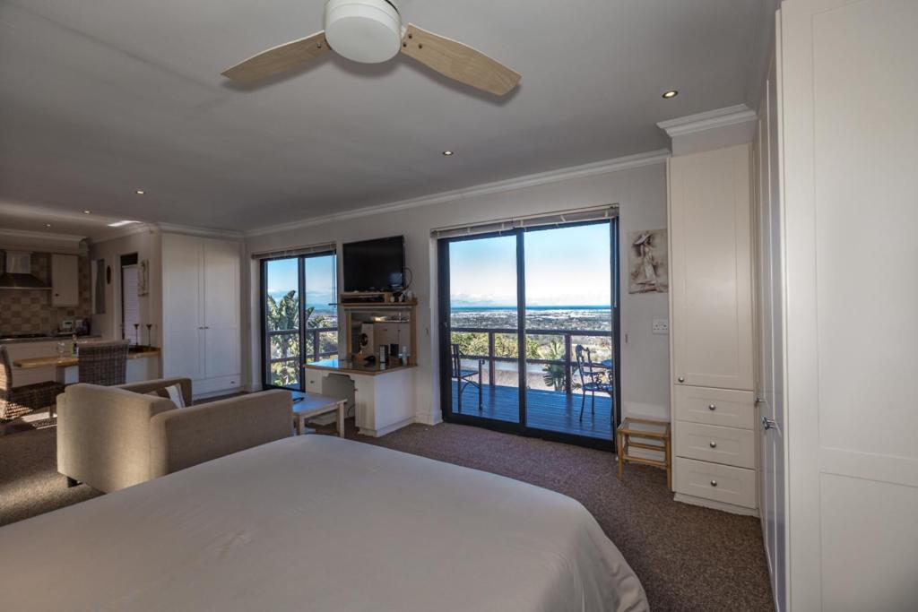 Constantia Vista Guest house 4*